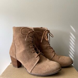 Coconut by Matisse Leather Lace Up Heeled Boots